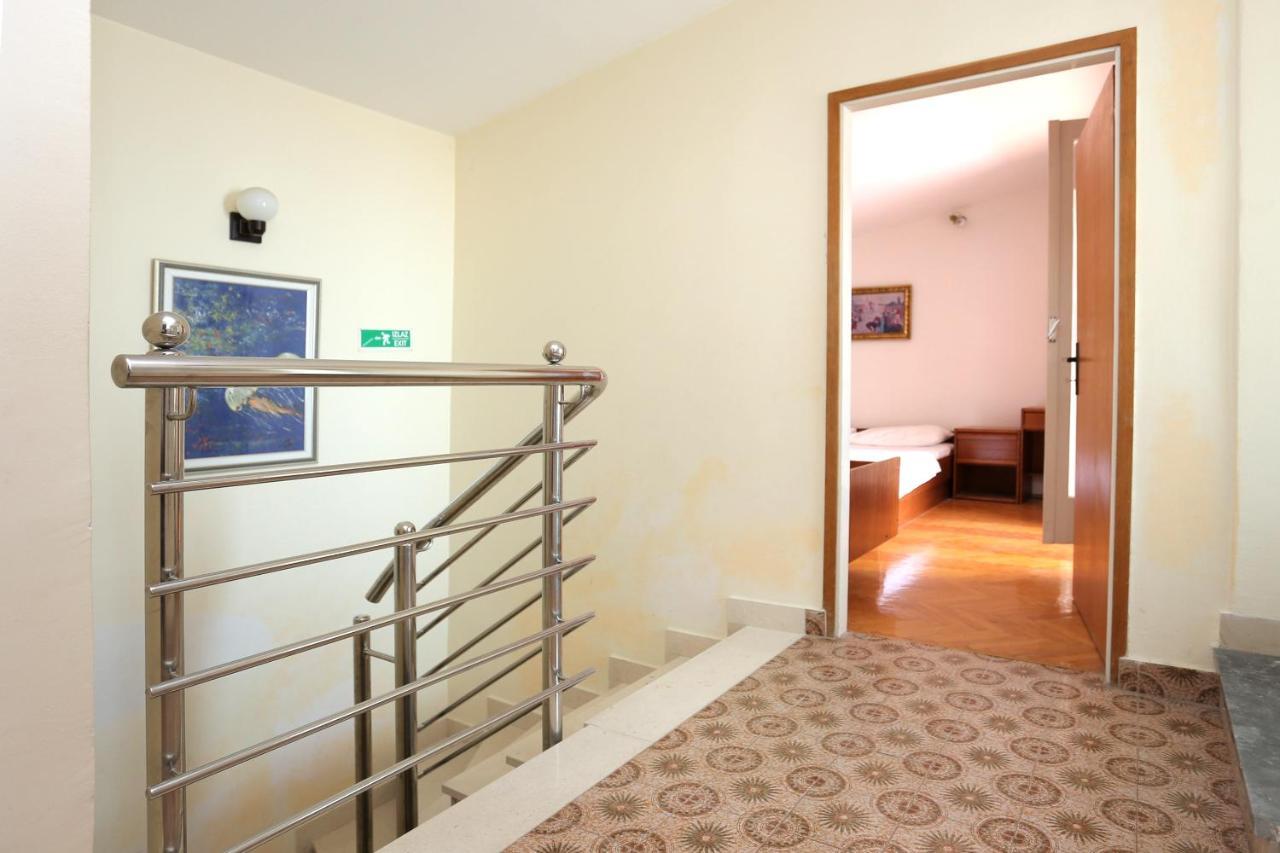 Apartments With A Parking Space Makarska - 9506 Buitenkant foto