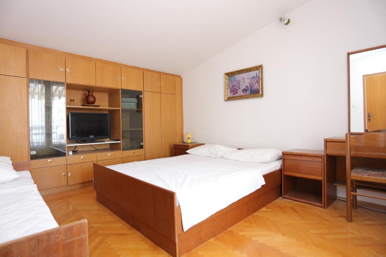 Apartments With A Parking Space Makarska - 9506 Buitenkant foto